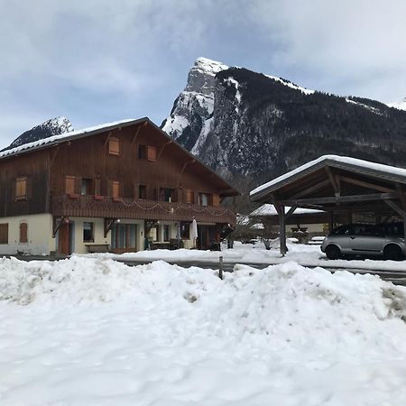 Particulier Loue 2 Appartements Communicants Dans Chalet A Samoens Jusqu A 16 Couchages Exteriör bild